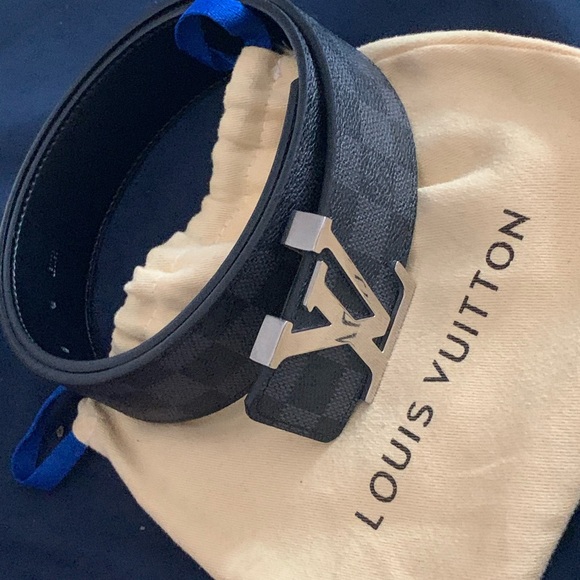 Louis Vuitton Belt - Picture 2 of 8